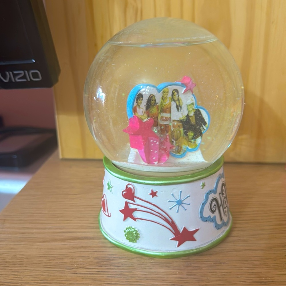 Disney High school musical snow globe
